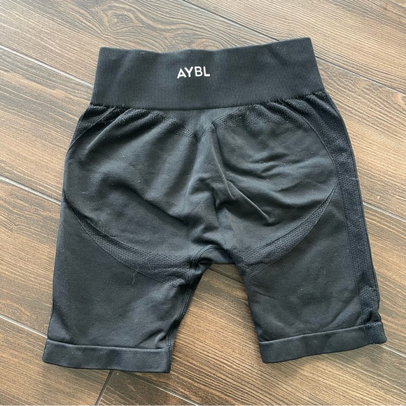 AYBL Balance V2 Seamless Shorts Size Small - Picture 3 of 3